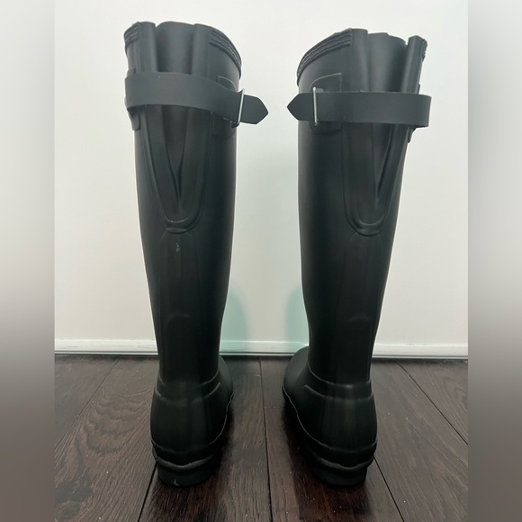 Hunter Women’s Tall Back Adjustable Rain Boots - Picture 3 of 4
